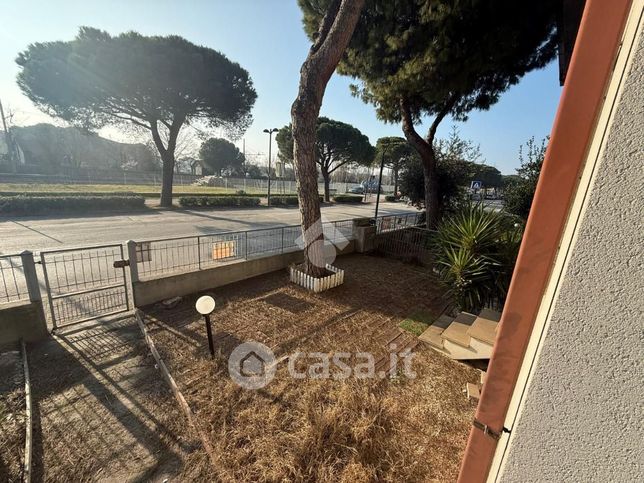 Appartamento in residenziale in Viale Cecchini 41