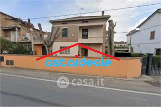 Appartamento in residenziale in Strada Tiberina Nord 203