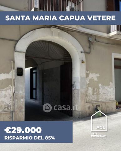 Appartamento in residenziale in Via Raffaele Uccella 14