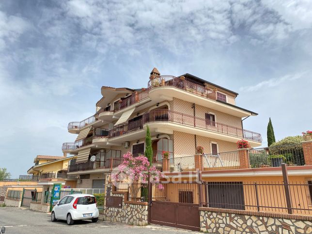 Appartamento in residenziale in Via Tivoli