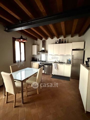 Appartamento in residenziale in Via Spinea