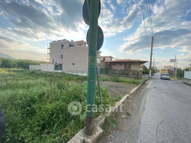 Terreno agricolo in commerciale in 