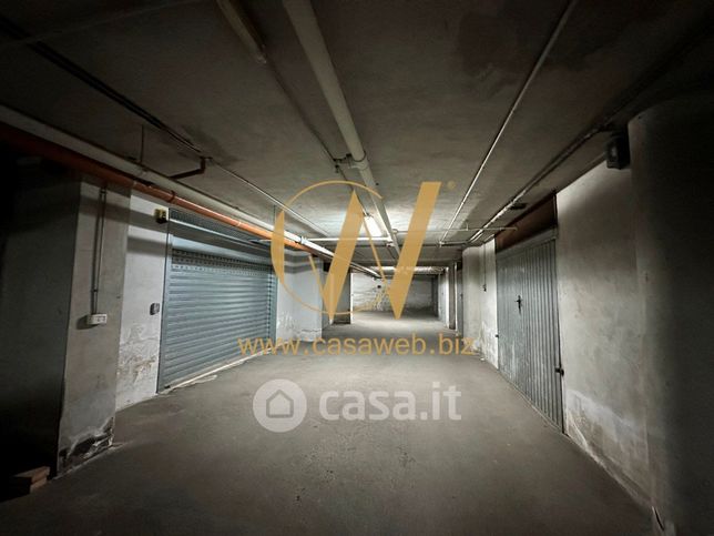 Garage/posto auto in residenziale in Via San Nicola 2 -10