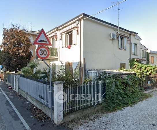 Appartamento in residenziale in Via Elena Valmarana