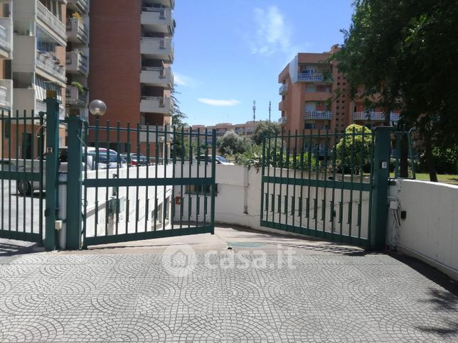 Box/posto auto in residenziale in Via Salvo D'Acquisto