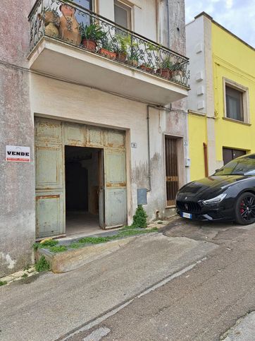 Garage/posto auto in residenziale in Via G Pascoli 3