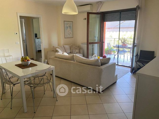 Appartamento in residenziale in Via Ticino 13