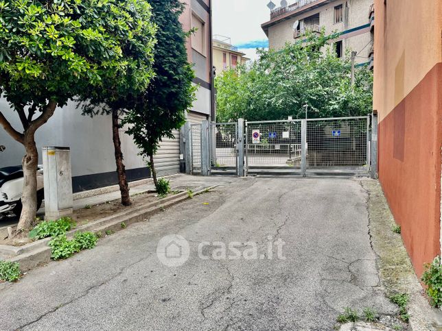 Garage/posto auto in residenziale in Via Rampa Cavalcavia