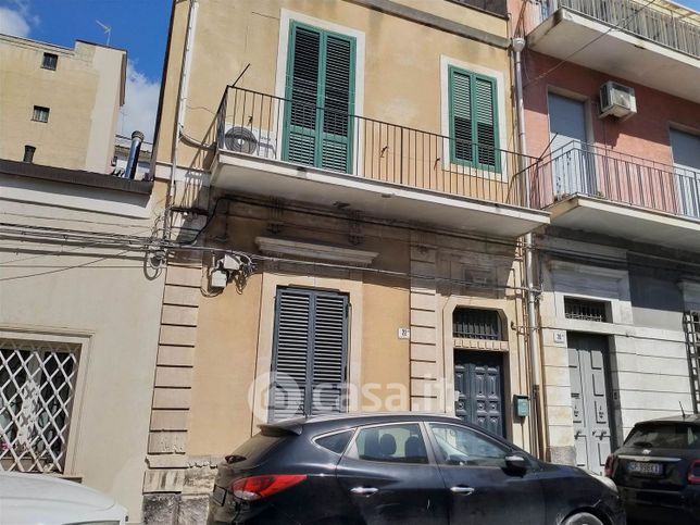 Casa indipendente in residenziale in 