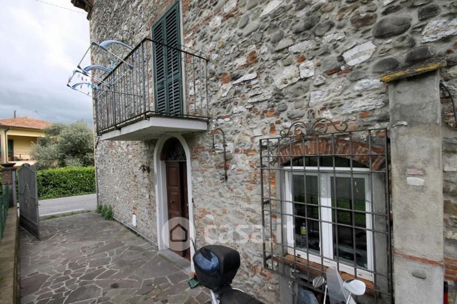 Villetta a schiera in residenziale in Via del Fanuccio 115