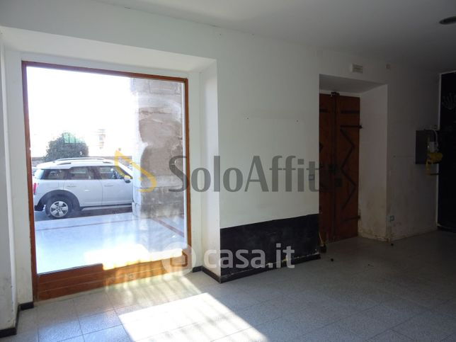 Negozio/locale commerciale in commerciale in 
