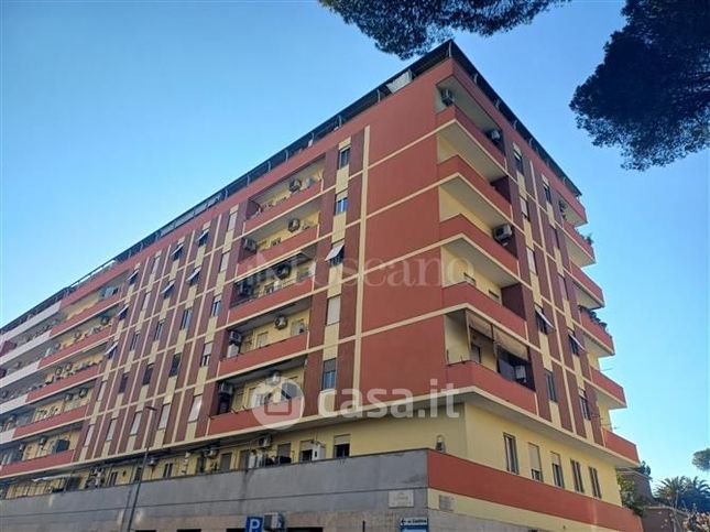 Appartamento in residenziale in Via Giovanni de Agostini