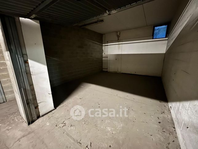 Box/posto auto in residenziale in 