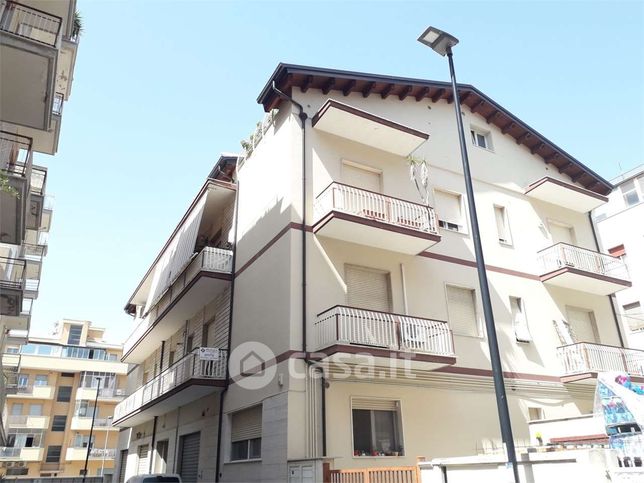 Appartamento in residenziale in Via Muzio Pansa 20