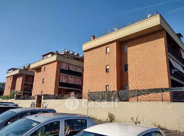 Appartamento in residenziale in Via Balsorano 44
