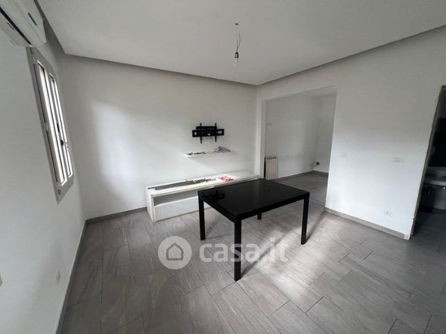 Villetta a schiera in residenziale in Via Savonarola 60
