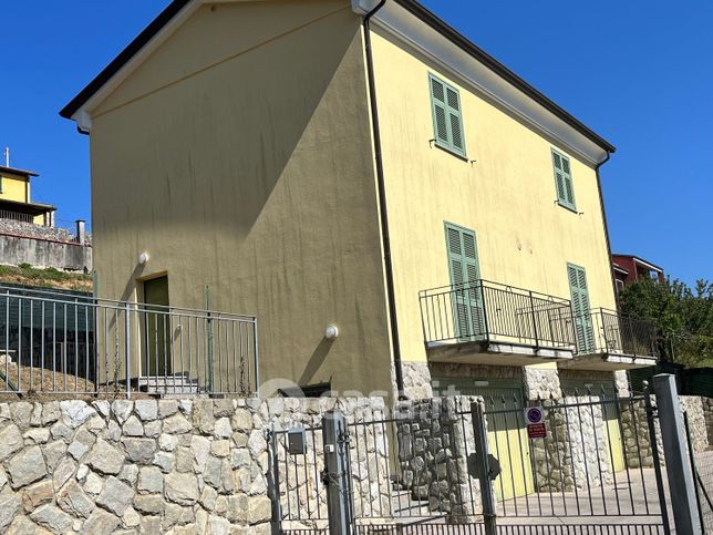 Casa bi/trifamiliare in residenziale in Via Caffaggio 50