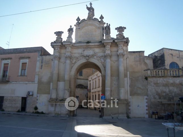 Appartamento in residenziale in Via Alfonso Sozy Carafa