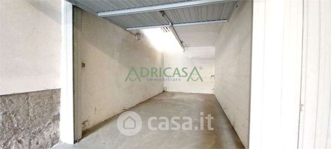 Box/posto auto in residenziale in Piazzale Porta Ravaldino