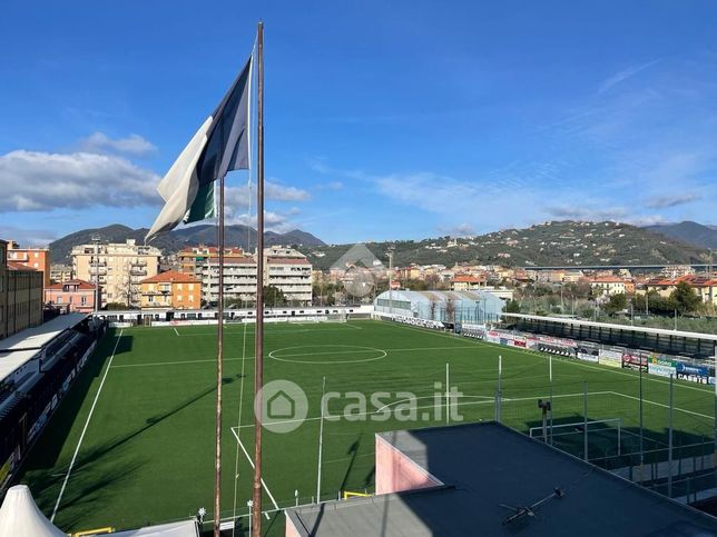 Appartamento in residenziale in Piazza Benedetto Marini 1