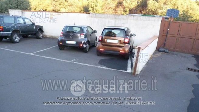 Garage/posto auto in residenziale in Via Scala 81