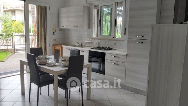 Appartamento in residenziale in Viale Verità