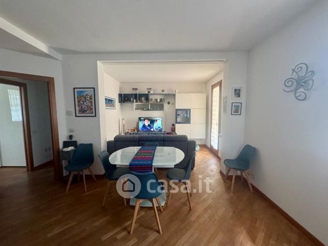 Appartamento in residenziale in Via Uopini