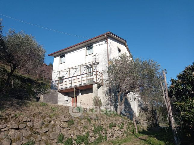 Casa indipendente in residenziale in Località Vignolo