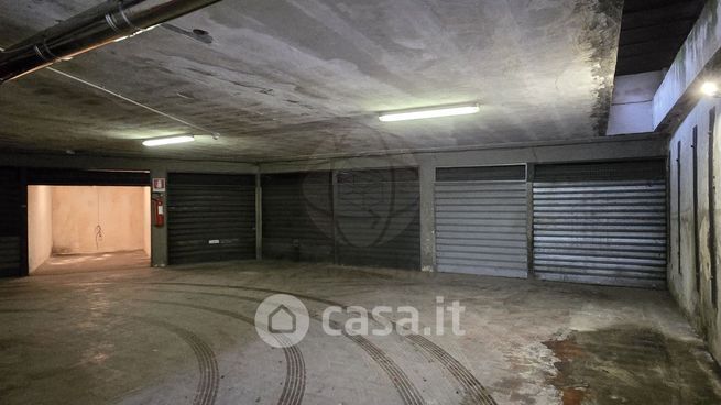 Box/posto auto in residenziale in Lungonera Savoia
