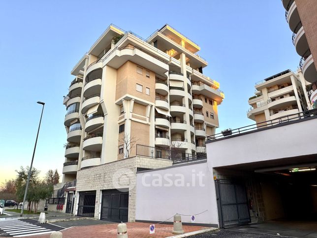 Box/posto auto in residenziale in Via di Casal Boccone 98