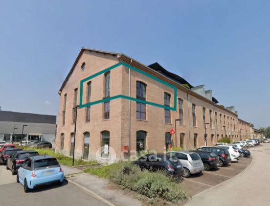 Ufficio in commerciale in Via Vecchia Ferriera 57