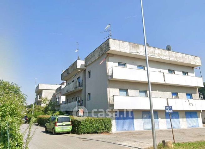 Appartamento in residenziale in Via della Chiesetta 4