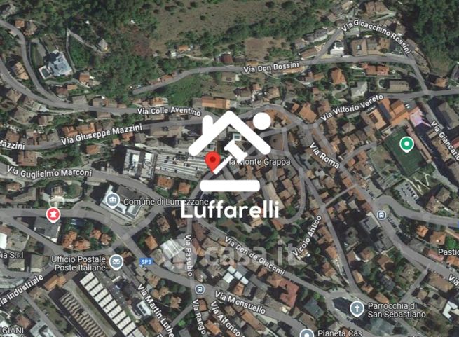 Ufficio in commerciale in Via Monte Grappa