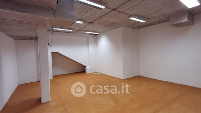 Garage/posto auto in residenziale in Via Lucciano 11