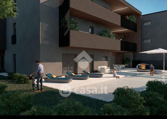 Appartamento in residenziale in Via Canova 1 bis