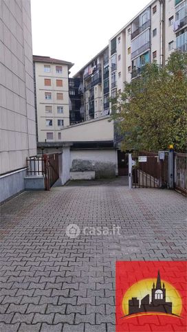 Box/posto auto in residenziale in Via Nizza