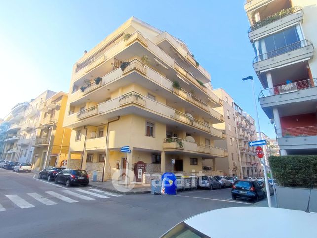 Ufficio in commerciale in Via Torres 40