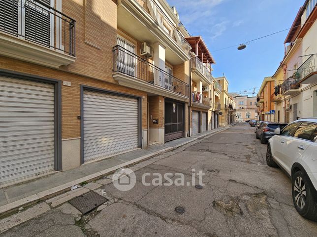 Box/posto auto in residenziale in Via Mentana