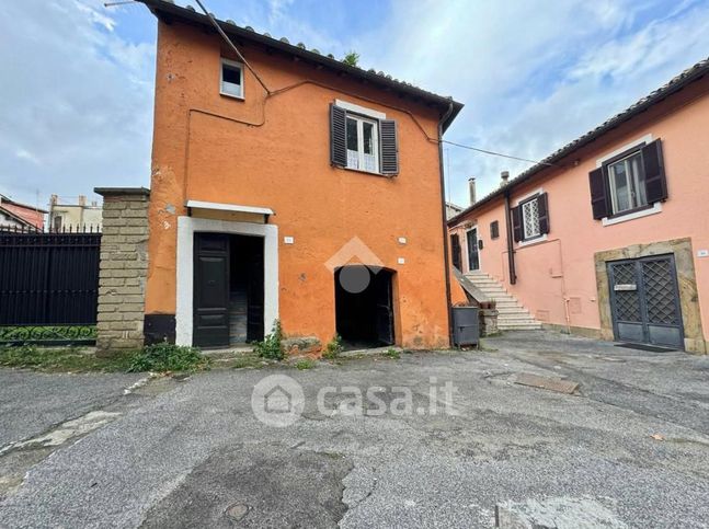 Appartamento in residenziale in Via Antonio de Santis 36