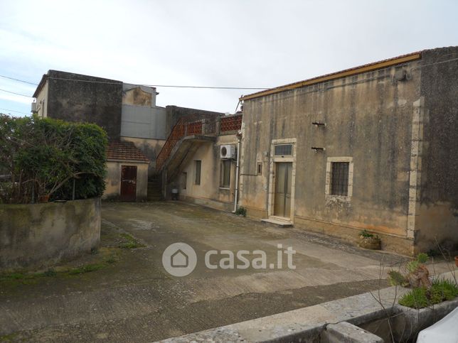 Casa indipendente in residenziale in Via Nazionale Modica Ispica Traversa 53