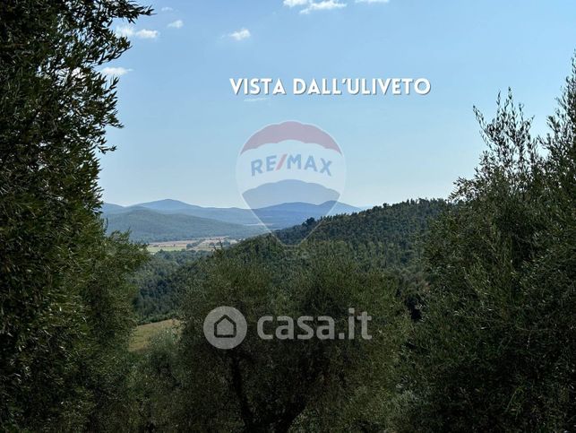 Terreno agricolo in commerciale in Via dei Cacciatori