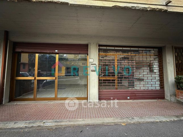 Negozio/locale commerciale in commerciale in Via del Lasca