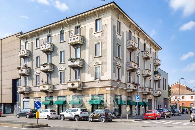 Appartamento in residenziale in Via Giuseppe la Farina 1