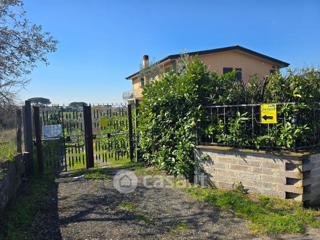 Terreno edificabile in residenziale in Via Nicolosi