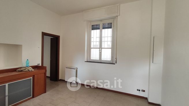 Appartamento in residenziale in Via C. Cantù 5