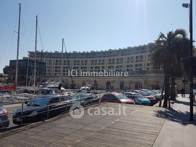 Garage/posto auto in residenziale in Corso Giuseppe Mazzini