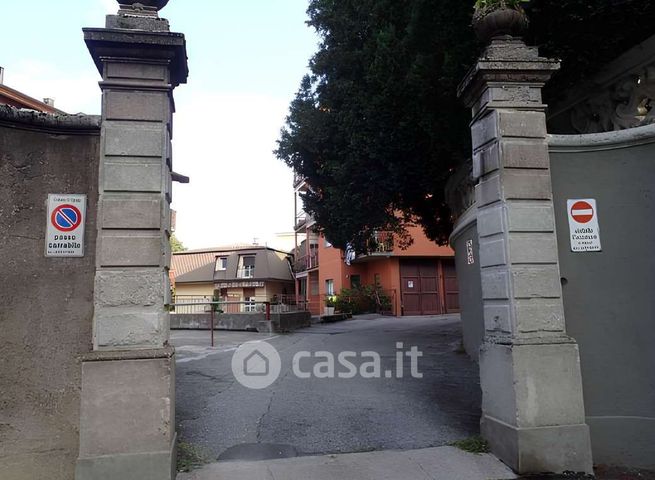 Box/posto auto in residenziale in Via Andrea Palladio 15
