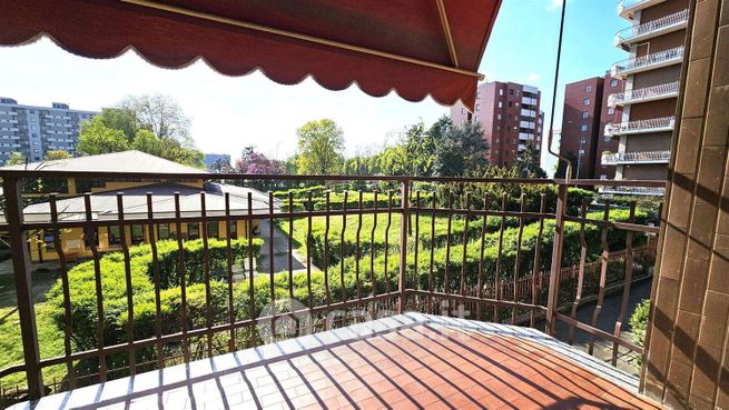 Appartamento in residenziale in Via Molinetto di Lorenteggio