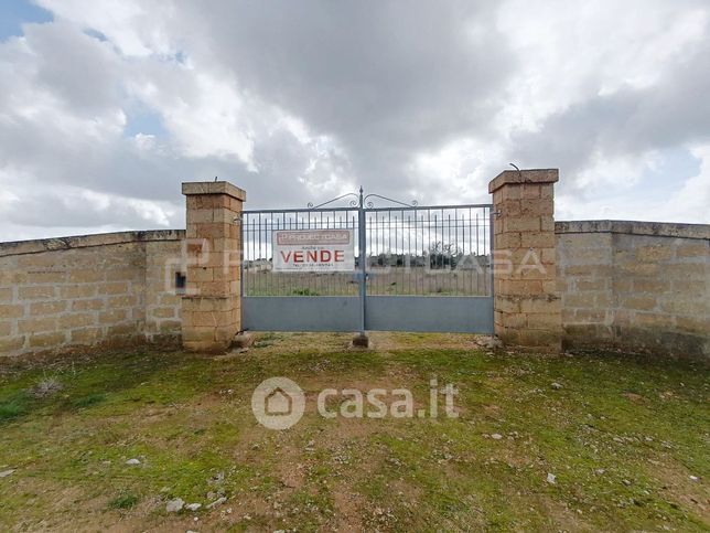 Terreno agricolo in commerciale in Via Giuseppina Delli Ponti