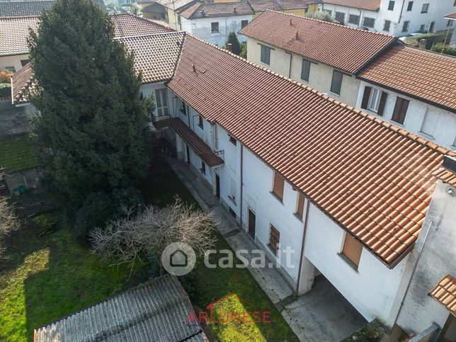 Casa indipendente in residenziale in Via Fabio Filzi 21